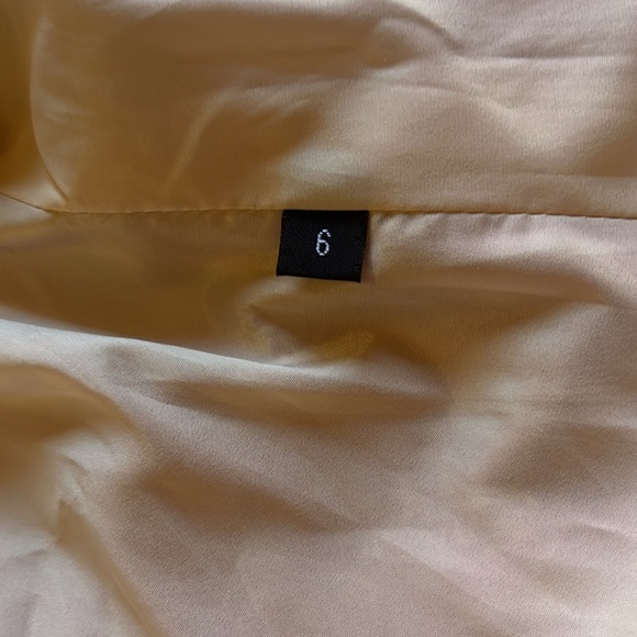 Vintage DD collection Brocade Blazer with faux crystal buttons Size 6 - Picture 10 of 11